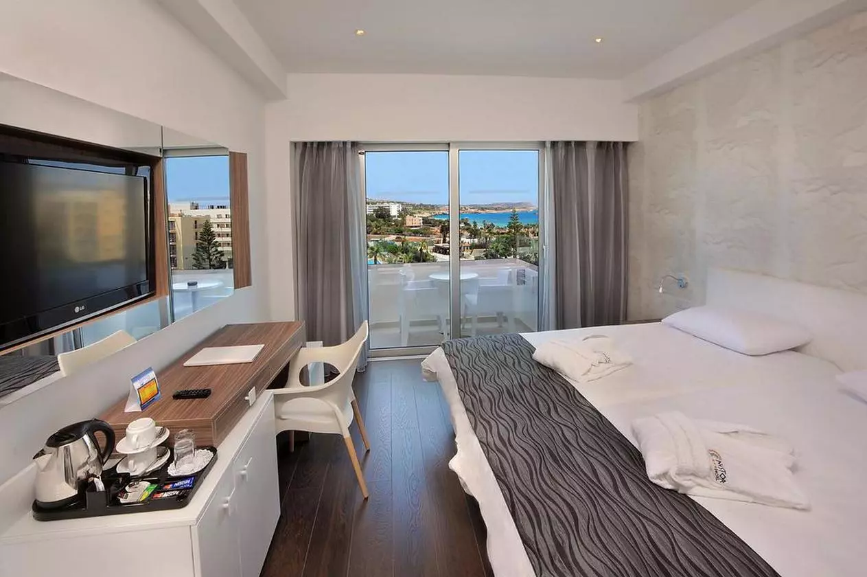 NESTOR_SHABAVIZ (12).jpg